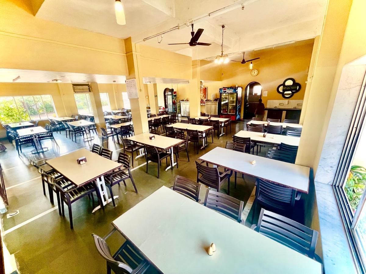 Hotel Manik Moti Lonavala Dış mekan fotoğraf
