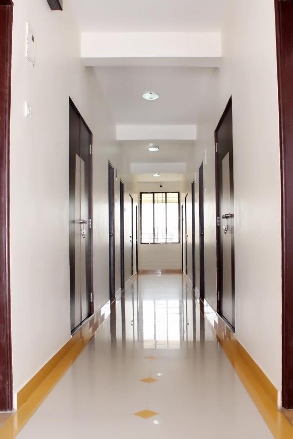 Hotel Manik Moti Lonavala Dış mekan fotoğraf