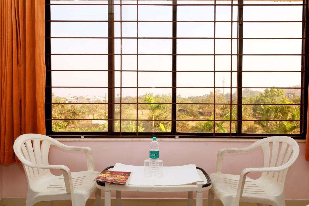 Hotel Manik Moti Lonavala Dış mekan fotoğraf