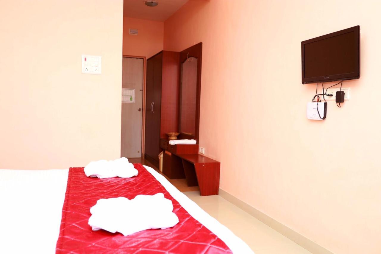 Hotel Manik Moti Lonavala Dış mekan fotoğraf